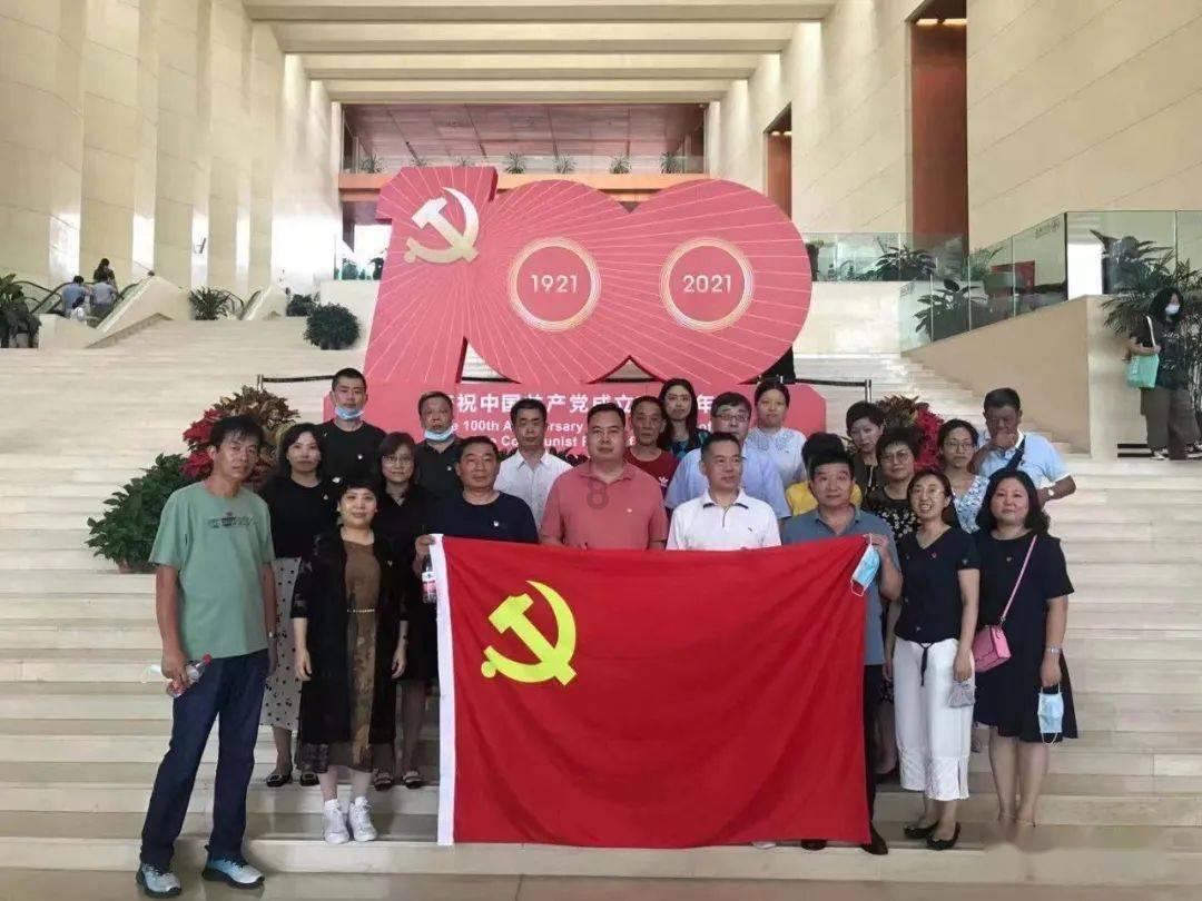 小汽车的太空梦